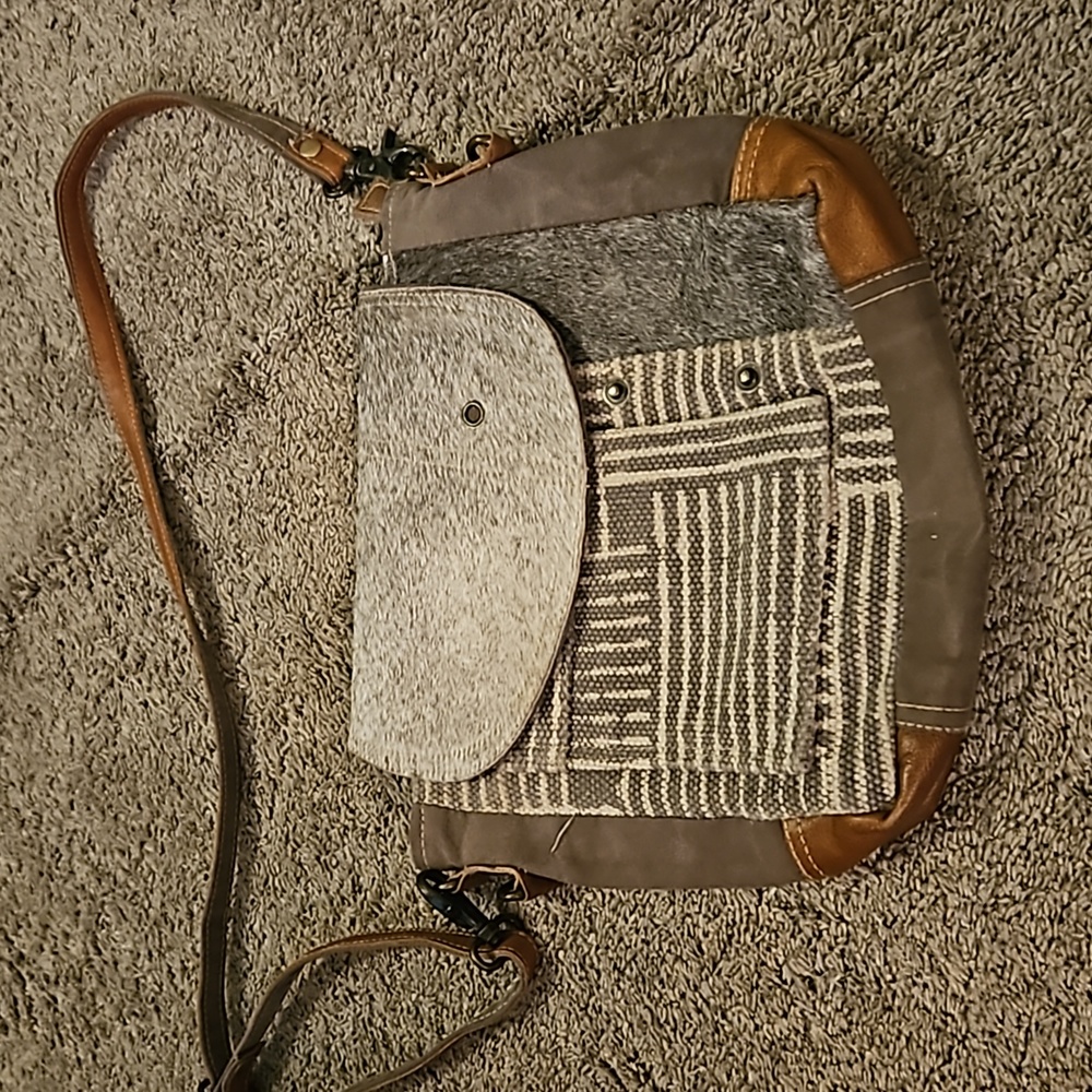 Myra Crossbody Bag